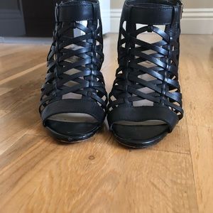 Vince Camuto Shoes **Size 6**